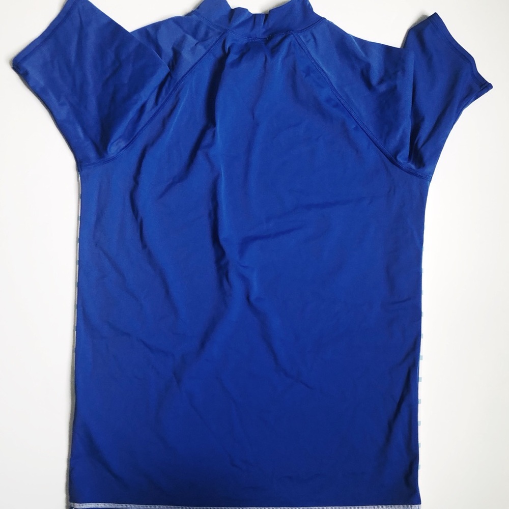 Lands’ End Boys Rashguard - Picture 2 of 4